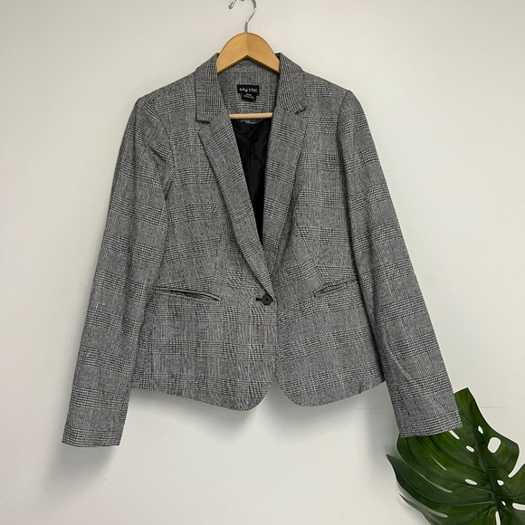 City Chic Jackets & Blazers - city chic plaid blazer